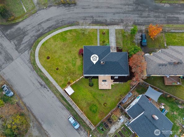 2460 S 121 Street, Burien WA 98168