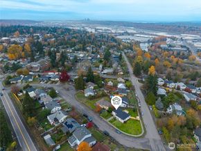 2460 S 121 Street, Burien WA 98168