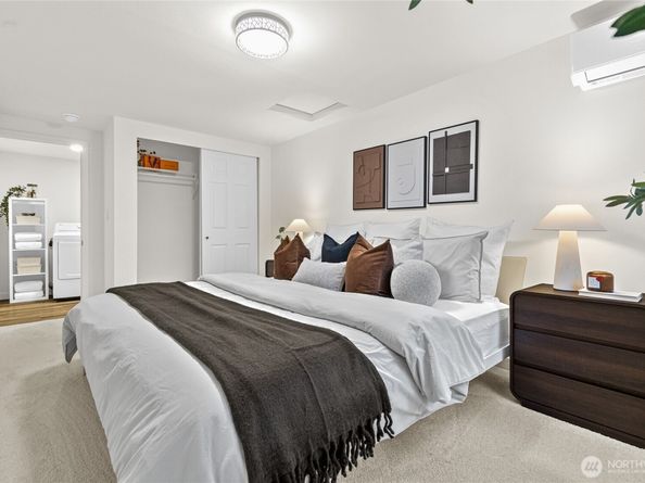 2460 S 121 Street, Burien WA 98168