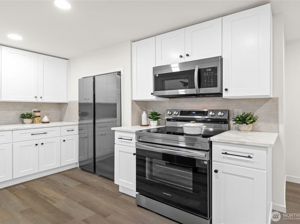 2460 S 121 Street, Burien WA 98168