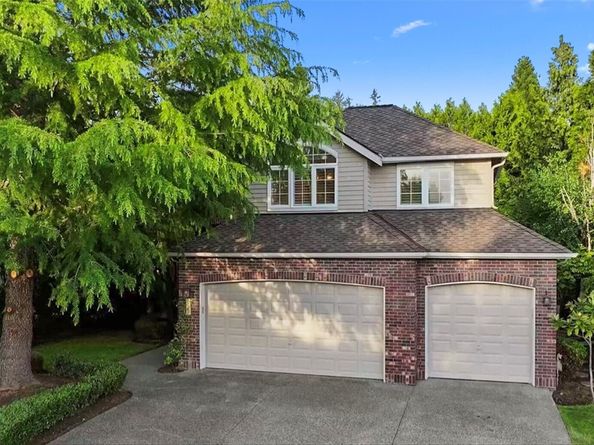 110 247th Avenue SE, Sammamish WA 98074