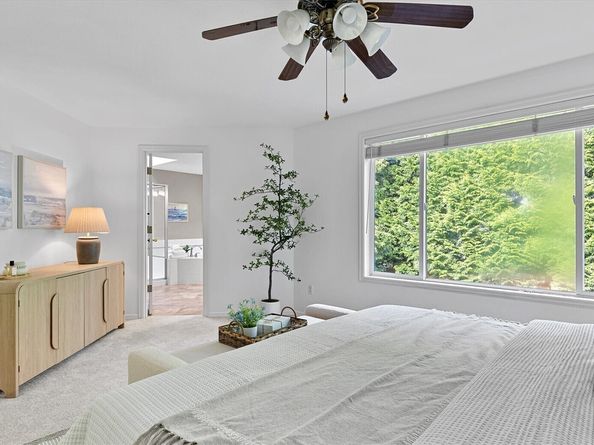 110 247th Avenue SE, Sammamish WA 98074