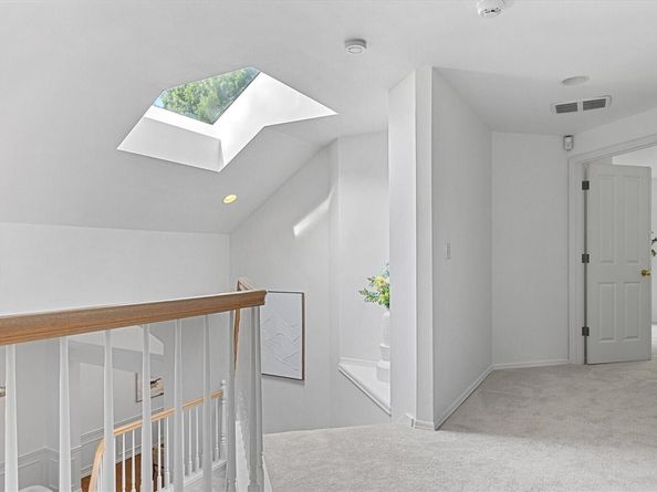 110 247th Avenue SE, Sammamish WA 98074