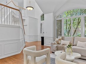 110 247th Avenue SE, Sammamish WA 98074