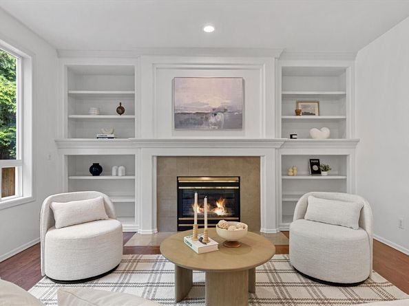 110 247th Avenue SE, Sammamish WA 98074