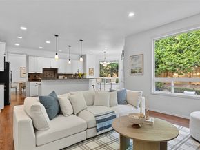 110 247th Avenue SE, Sammamish WA 98074