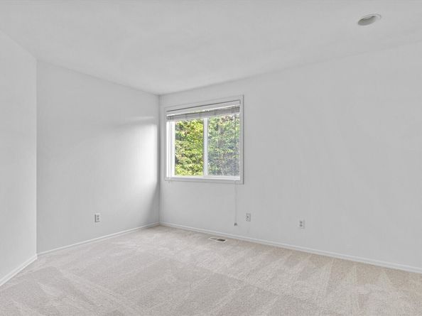 110 247th Avenue SE, Sammamish WA 98074