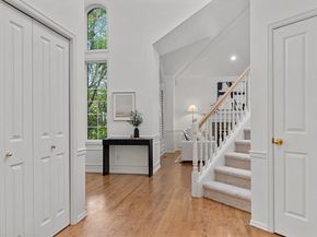 110 247th Avenue SE, Sammamish WA 98074