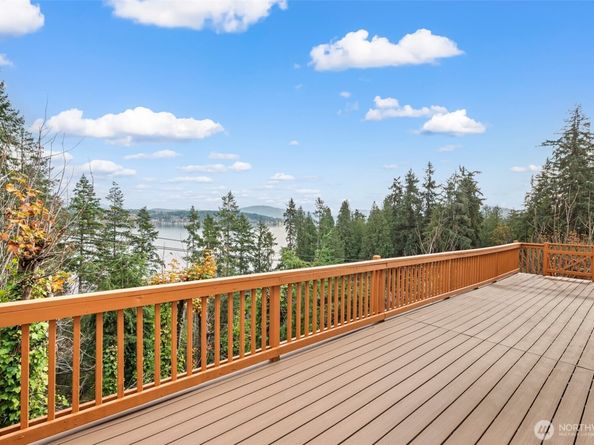 110 174th Place NE, Bellevue WA 98008