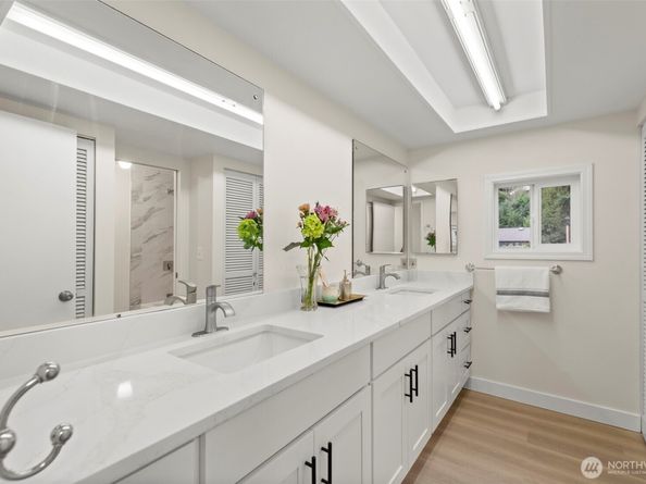 110 174th Place NE, Bellevue WA 98008