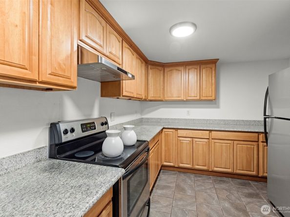 110 174th Place NE, Bellevue WA 98008