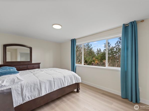 110 174th Place NE, Bellevue WA 98008