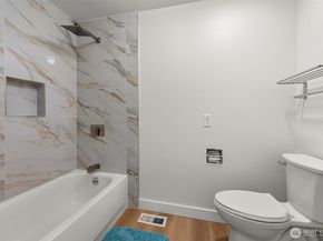 110 174th Place NE, Bellevue WA 98008