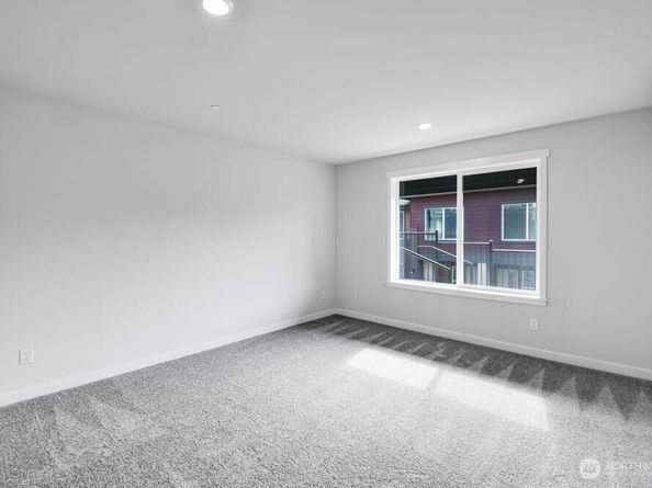 13209 NE 127th Way C, Kirkland WA 98034