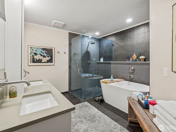 23425 51st Avenue S, Kent WA 98032