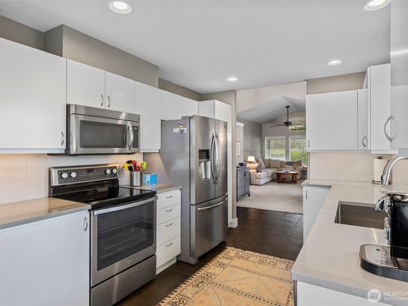 23425 51st Avenue S, Kent WA 98032