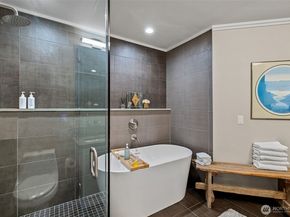 23425 51st Avenue S, Kent WA 98032