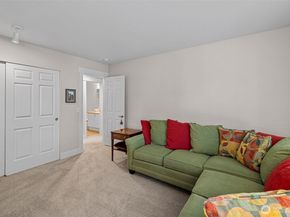 23425 51st Avenue S, Kent WA 98032