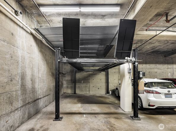 500 5th Avenue W 705, Seattle WA 98119