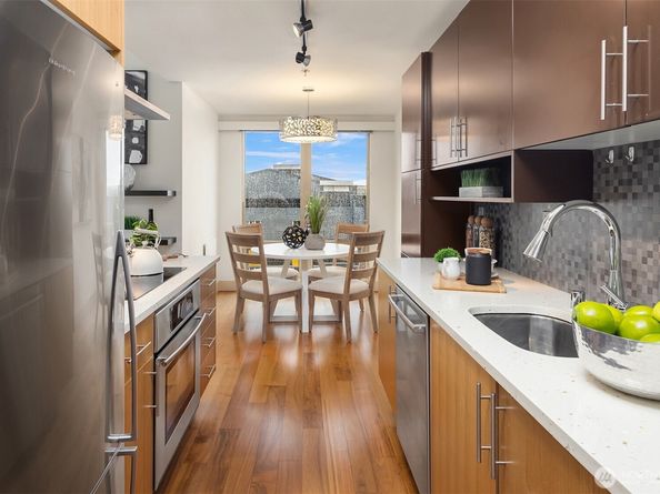 500 5th Avenue W 705, Seattle WA 98119