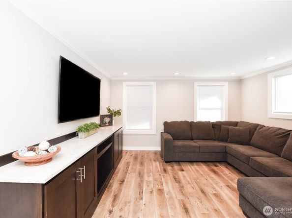 524 Wetmore Avenue, Everett WA 98201