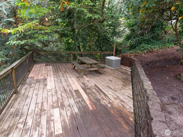 17508 184th Avenue NE, Woodinville WA 98072