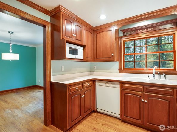 17508 184th Avenue NE, Woodinville WA 98072