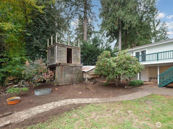 17508 184th Avenue NE, Woodinville WA 98072