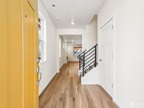 24323 13th Avenue SE CR20, Bothell WA 98021