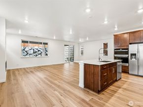 24323 13th Avenue SE CR20, Bothell WA 98021