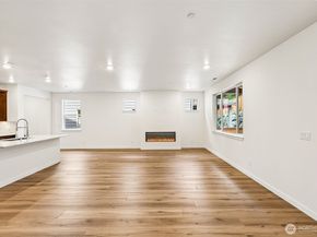 24323 13th Avenue SE CR20, Bothell WA 98021