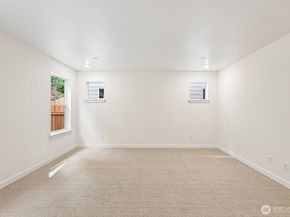 24323 13th Avenue SE CR20, Bothell WA 98021