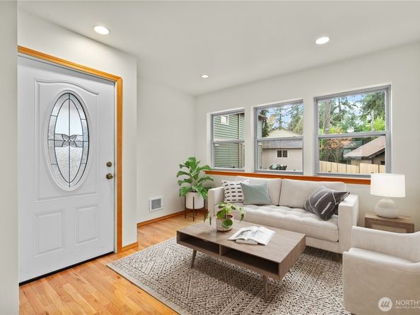 14808 84th Avenue NE, Kenmore WA 98028