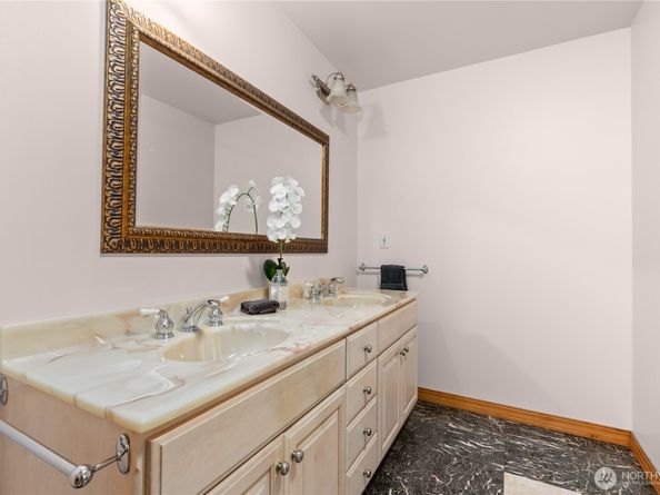 14808 84th Avenue NE, Kenmore WA 98028