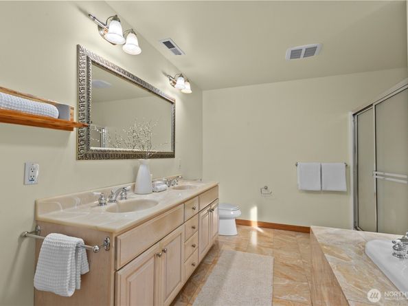 14808 84th Avenue NE, Kenmore WA 98028