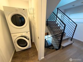 3404 23rd A, Seattle WA 98199