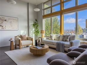 3404 23rd A, Seattle WA 98199