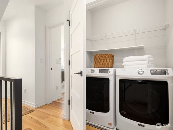 6042 B 41st Avenue SW, Seattle WA 98136