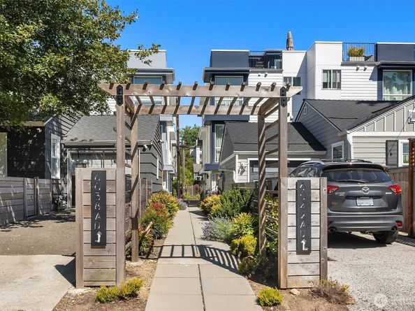 6042 B 41st Avenue SW, Seattle WA 98136