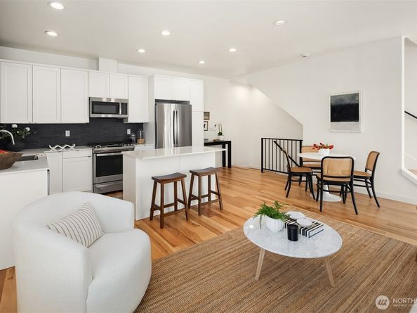 6042 B 41st Avenue SW, Seattle WA 98136