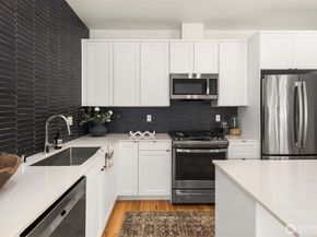 6042 B 41st Avenue SW, Seattle WA 98136