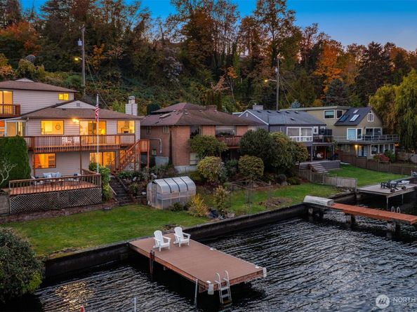 9764 Rainier Avenue S, Seattle WA 98118