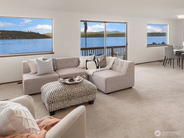 9764 Rainier Avenue S, Seattle WA 98118