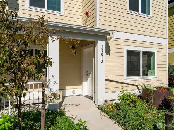 13813 32nd Lane S, Tukwila WA 98168
