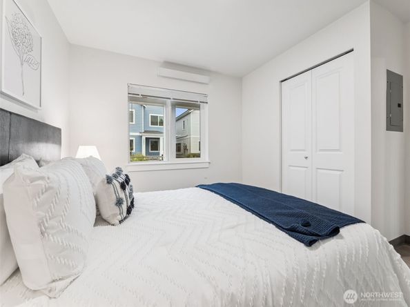 13813 32nd Lane S, Tukwila WA 98168