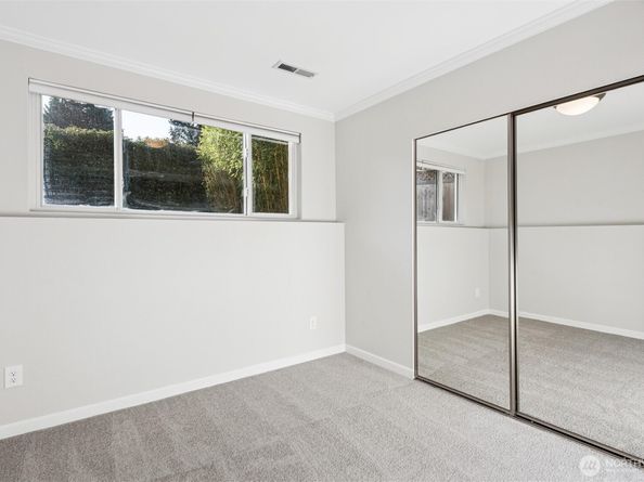 10511 NE 44th Street, Kirkland WA 98033