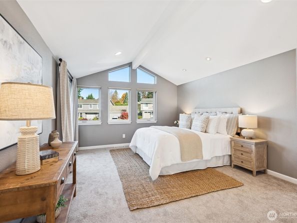 10511 NE 44th Street, Kirkland WA 98033