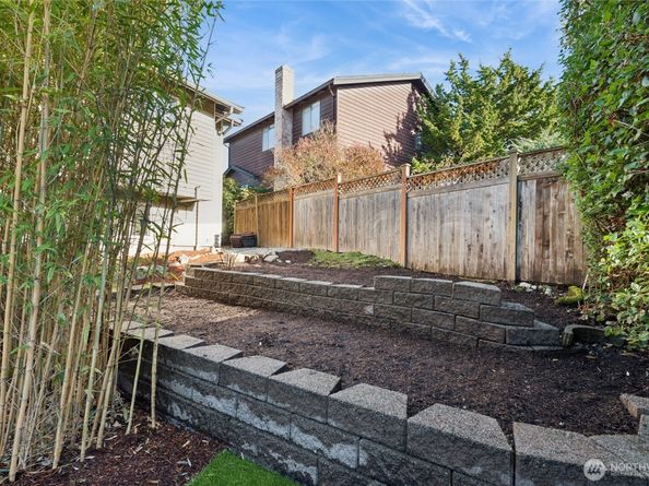 10511 NE 44th Street, Kirkland WA 98033