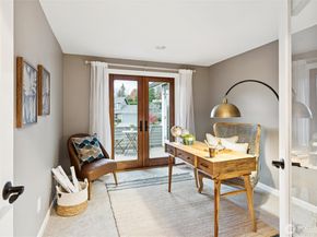 10511 NE 44th Street, Kirkland WA 98033