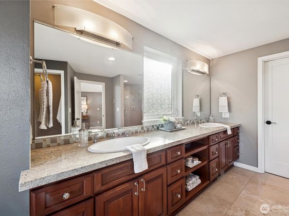 10511 NE 44th Street, Kirkland WA 98033